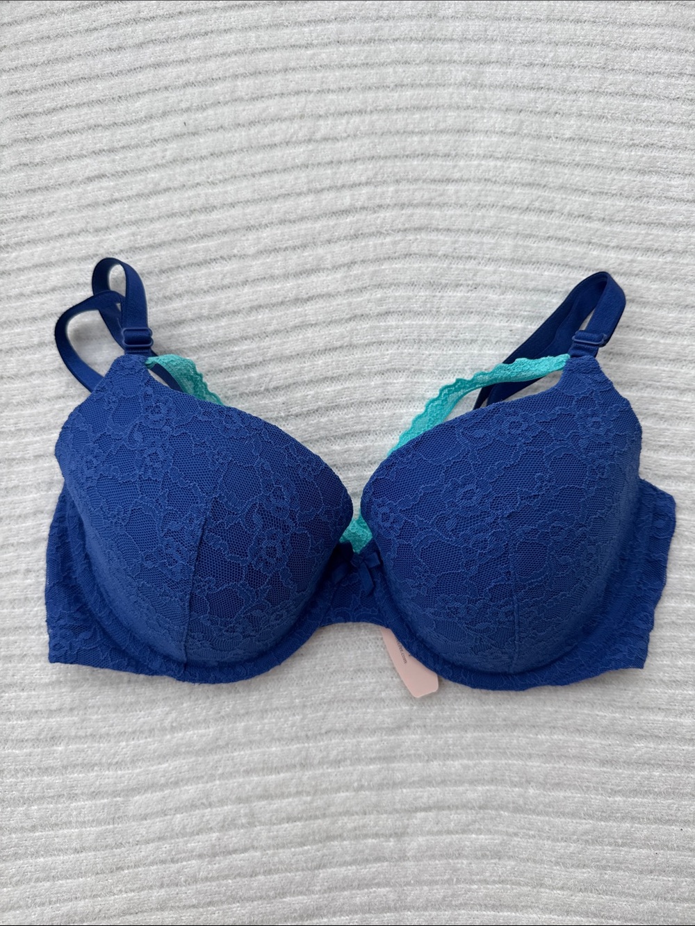 VICTORIA’S SECRET | NWT Demi T-Shirt Blue Lace Underwire Bra 34D